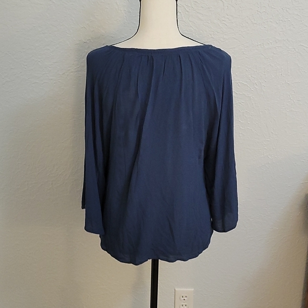 3/$30 RUE 21 Navy Blue Floral Embroidered Dolman Sleeve Flounce Blouse - Picture 3 of 7